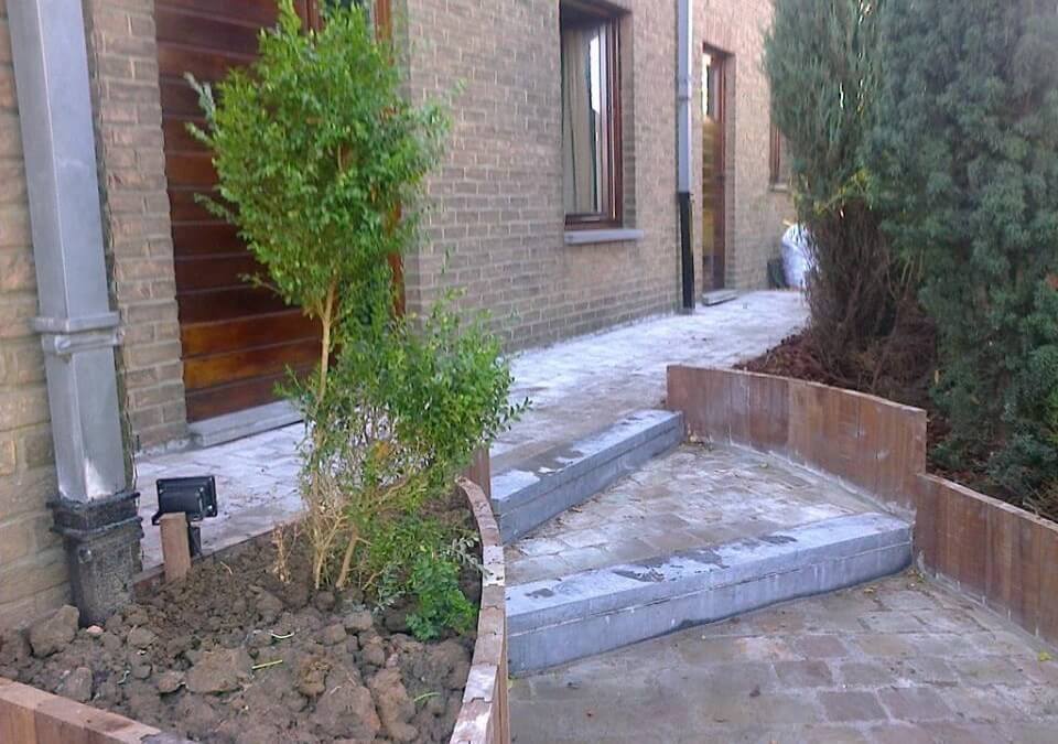 Aménagement terrasse et escaliers de jardin